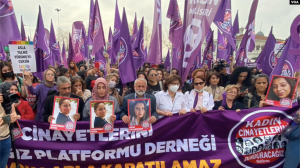 Kadınlar Sokakta: ‘‘Platform’u Kapattırmayız’’