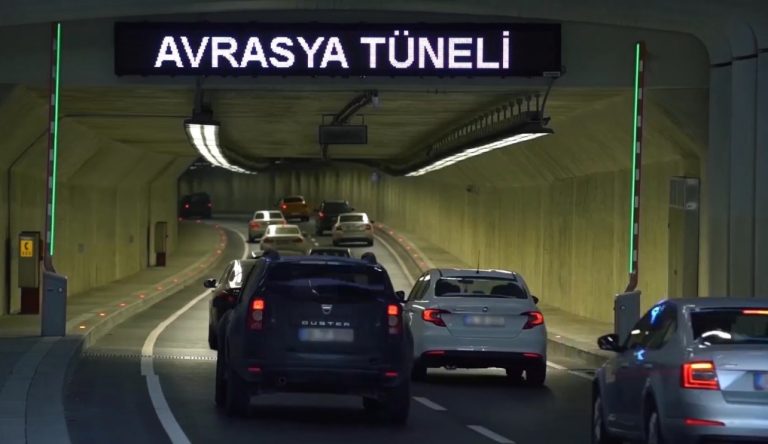 Avrasya Tüneli bugün Motosiklet sürücülerin kullanımına açıldı