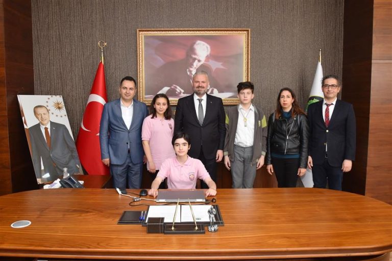 Menemen’in Çocuk Başkanından Daha Çok Park Talebi