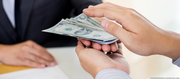 Türkiye’nin dörtte üçü “yolsuzluk arttı” diyor