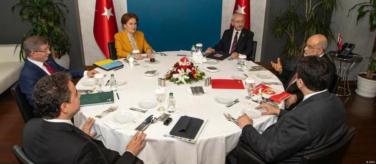 Muhalefetin altılı masasında “tweet” krizi