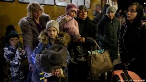 Zelenskiy: 3 binden fazla kişi Mariupol’den tahliye edildi