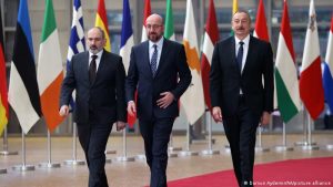 Ermenistan ve Azerbaycan, Dağlık Karabağ savaşından iki yıl sonra barış görüşmelerini kabul etti
