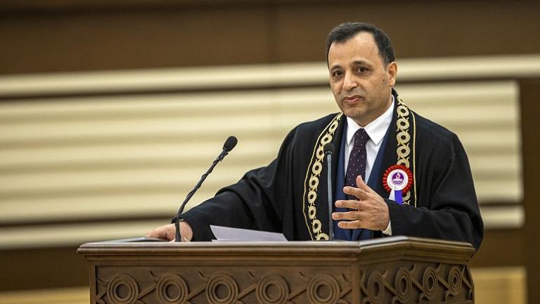 AYM Başkanı Aslan: Bizde 95 bin başvuru var, 47 ülkeden şikayet alan AİHM’de 72 bin