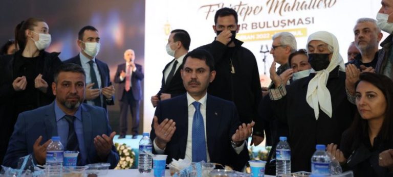 Çevre, Şehircilik ve İklim Değişikliği Bakanı Kurum,  Fikirtepelilere, “2 yılın sonunda 11 bin bağımsız bölümü tamamlayacağız, evine yerleşmeyen tek vatandaşımız kalmayacak.”