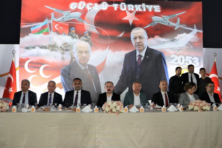 Cumhur İttifakı, Toroslar Belediyesi’nin iftarında buluştu