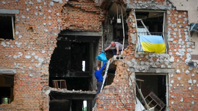 Rusya Ukrayna’nın Doğusundaki Saldırılarını Arttırdı