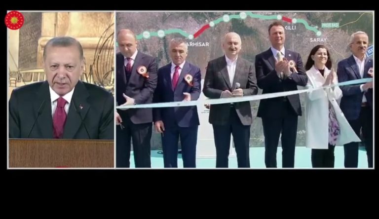 Kırklareli’ndeki Pınarhisar ve Çakıllı çevre yolları Başkan Erdoğan’ın katılımıyla açıldı! Yılda 128,3 milyon lira tasarruf