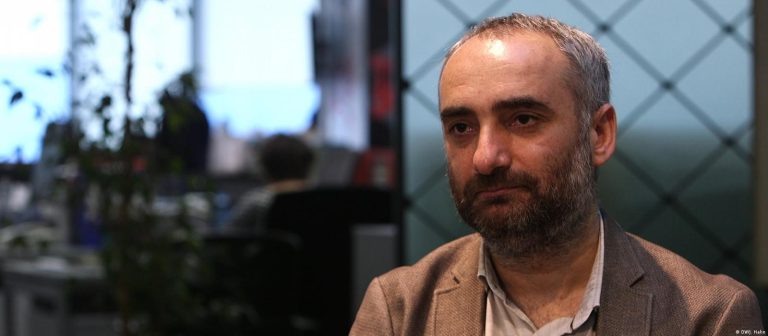 Siyasilerin açıklamalarına RTÜK cezası, Saymaz’a soruşturma