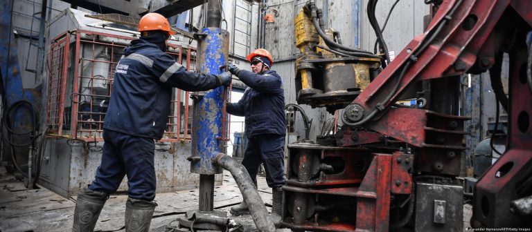 AB, Rusya’ya petrol ambargosunda uzlaşı arıyor