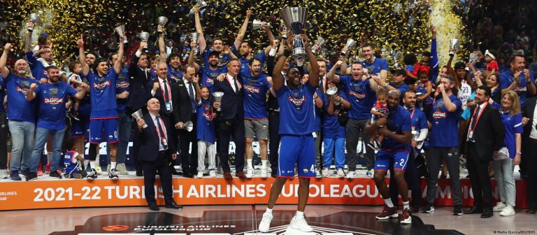 Anadolu Efes, Euroleague şampiyonu oldu