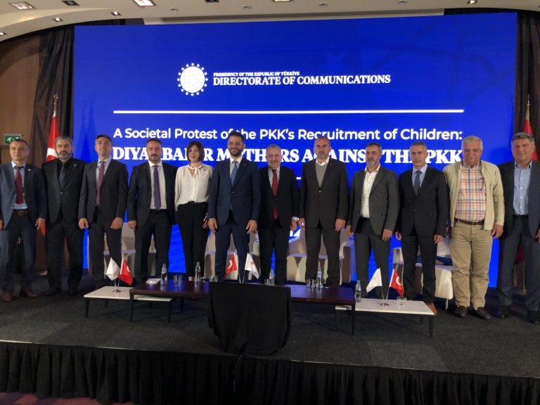 İletişim Başkanlığı tarafından Lahey’de, Diyarbakır anneleri için uluslararası panel düzenlendi