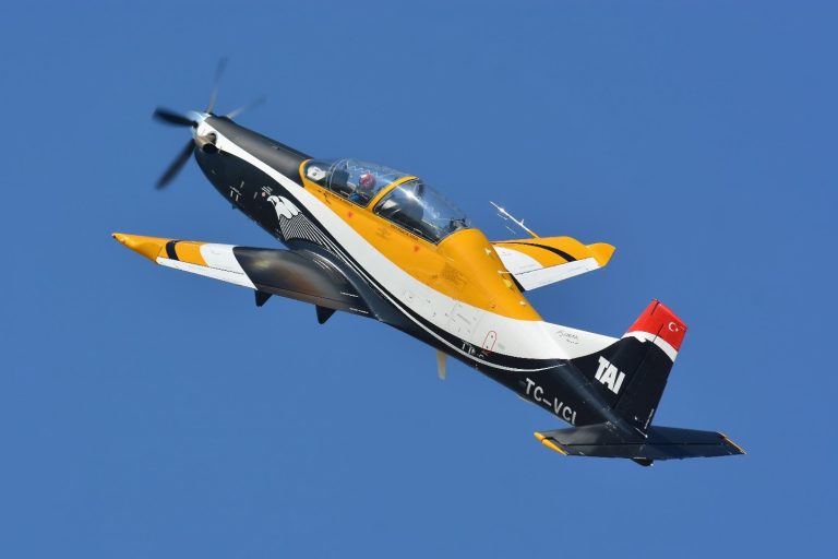 HÜRKUŞ Yeni Nesil Temel Eğitim uçağı