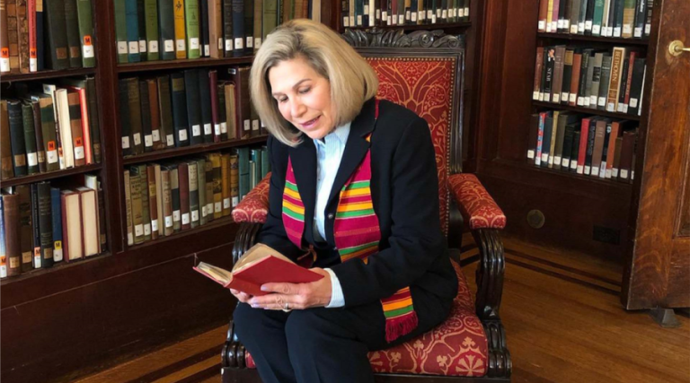 Alanında İlk ve Tek Türk Kadın Profesör