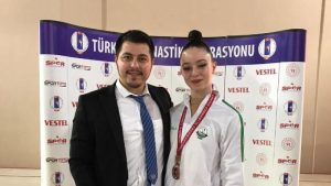 Kocaeli Cimnastik Kulübü’nün yıldız sporcusu Damla Can Türkiye 3.sü oldu