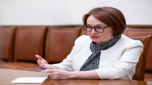 Nabiullina: Önümüzdeki çeyrekler şirketler ve vatandaşlar için zor olacak