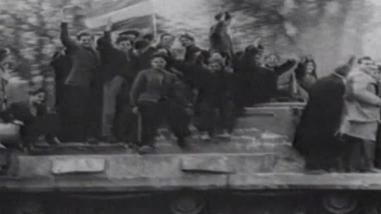 NATO’ya karşı Varşova Paktı