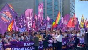 Kadın Cinayetlerini Durduracağız Platformu Kapanacak Mı?