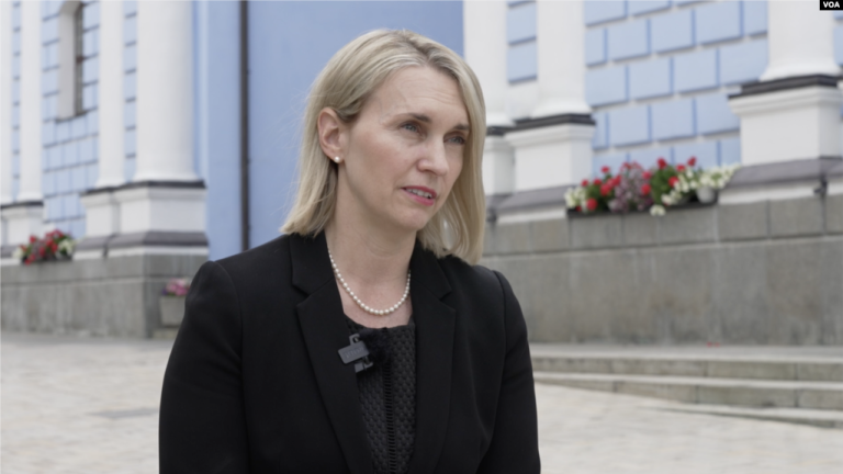 “Ukrayna Düşmeyecek”