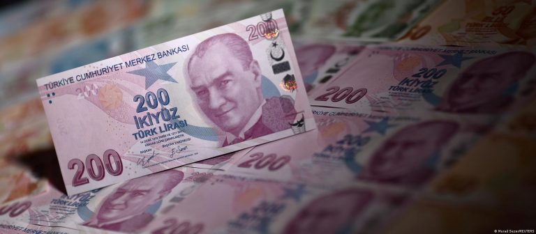 Kur etkisi: Ücretler geçen yılın gerisine düştü