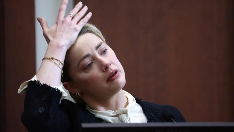 Amber Heard, karalama davasında Johnny Depp’e karşı hangi suçlamaları yöneltti?