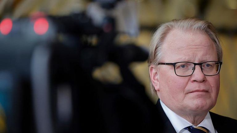 İsveç’in NATO üyeliği: ‘Türkiye, İsveç Savunma Bakanı Hultqvist’in görevden alınmasını istiyor’