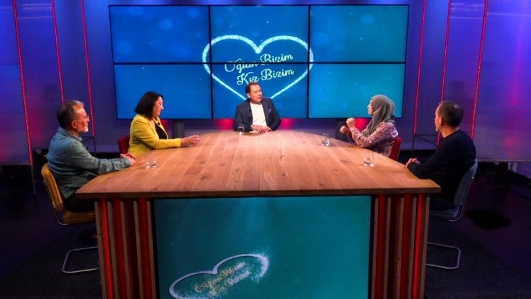 40 yıl önce ilki gerçekleştirilen ‘Yabancı evlilik’ röportajı TRT’de