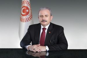 TBMM Başkanı Şentop, 5. kez dünya şampiyonu olan milli güreşçi Rıza Kayaalp’i kutladı
