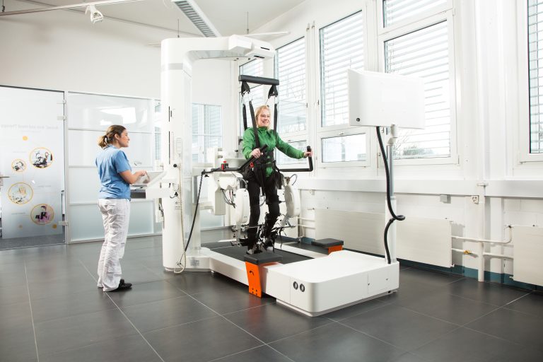 Fizik tedavi hekimleri ROBOTLARLA el ele!