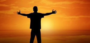 Bir insanın kişisel değeri fikir ve inancından daha önemlidir