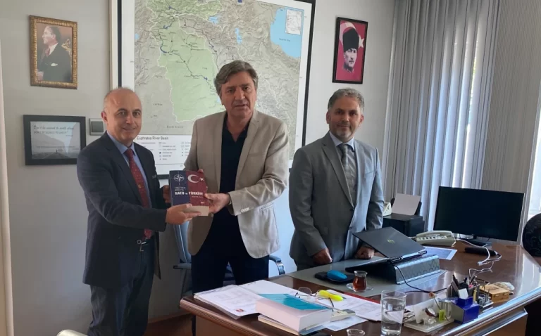 STRASAM Direktörü Dr. Hüseyin Fazla ve  ve BAK-FED Başkanı Doç. Dr. Selahattin Ateş Su Politikaları Derneği’ni ziyaret etti