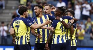 Fenerbahçe ilk maçına çıkıyor