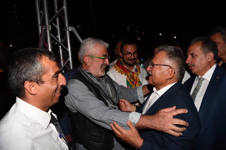 Kayseri Büyükşehir Belediye Başkanı Dr. Memduh Büyükkılıç, Avşar Türkmenleri Şenliği’nde Avşarlarla buluştu