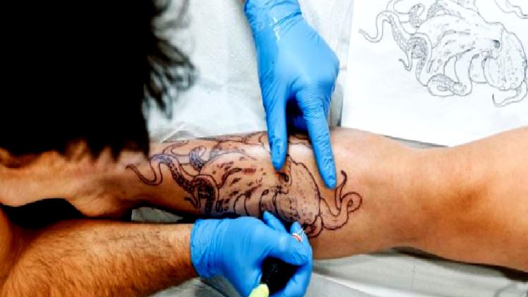 Dövme vücudun neresine yapılırsa en çok acı verir?