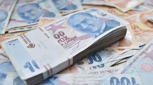 Hazine ve Maliye Bakanı Nureddin Nebati, “Bugün toplanan her 100 liranın 15 lirası faize gidiyor”