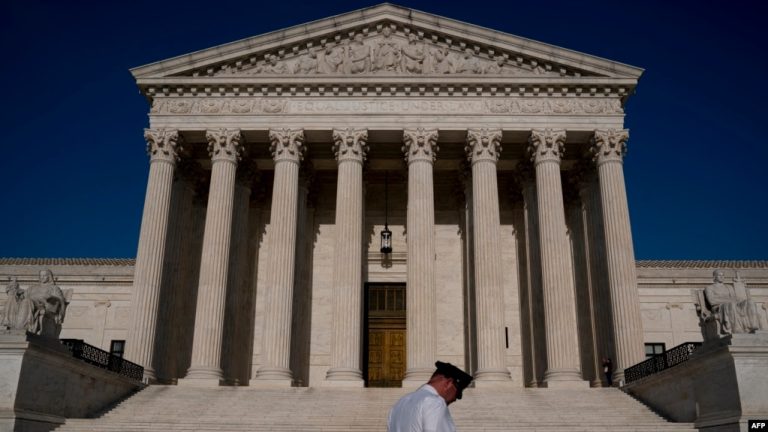 Pandemi Nedeniyle Kapalı Kalan ABD Anayasa Mahkemesi Yeniden Halka Açılıyor