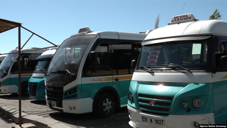 İzmir’de Minibüsçüler Kontak Kapatma Noktasında