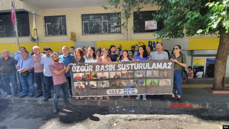 Tutuklu Gazeteciler İçin Beş İlde Eylem