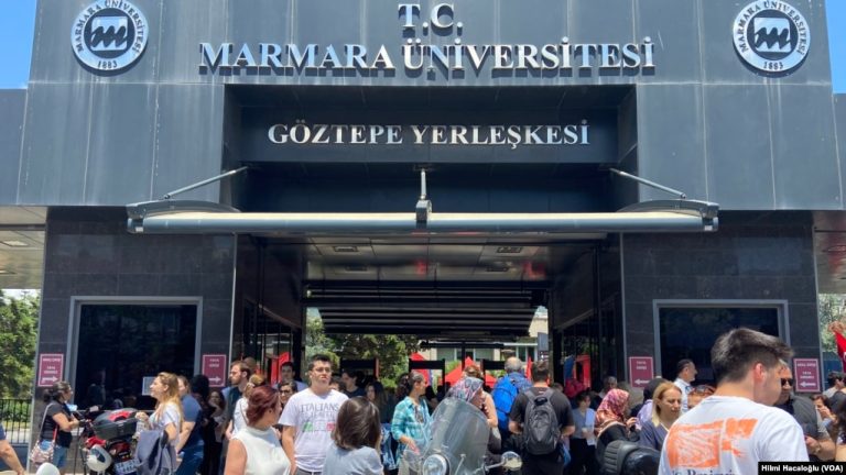 Türkiye’de Akademinin Karnesi