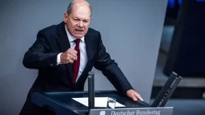 Alman Şansölye Scholz, Meclis’teki enerji tartışmalarında soğukkanlılığını kaybetti