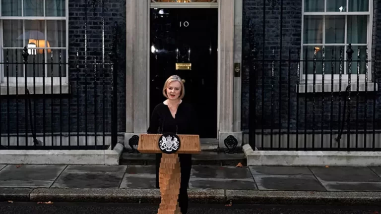 İngiltere Başbakanı Liz Truss, yeni Kral 3. Charles’a bağlılığını sundu