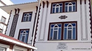 Çatalzeytinlilerin gönlünde taht kurmuş bir cami hocası: Recep Demir