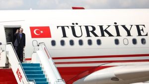 Hem Doğu’ya hem Batı’ya