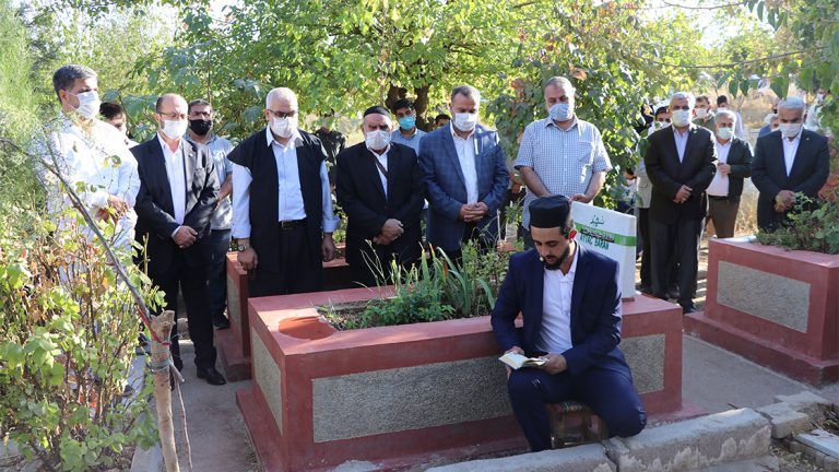6-8 Ekim olaylarında katledilen Yasin Börü ve arkadaşları mezarı başında anıldı