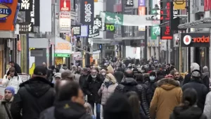 Alman hükümeti: Ukrayna’daki savaş nedeniyle ekonomi 2023’te küçülecek