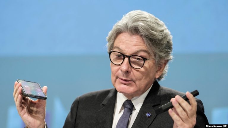 AB’den Tek Tip Şarj Zorunluluğu