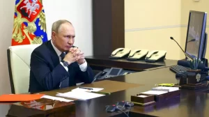 Putin, Ukrayna’nın ilhak edilen dört bölgesinde sıkıyönetim ilan etti