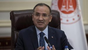Bakan Bozdağ’dan eleştirilere cevap: Asıl kınanacak, Bakanın Kur’an okumasından rahatsız olandır