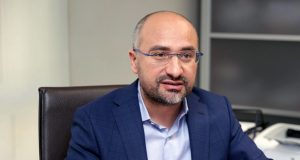 Doç. Dr. Nebi Miş, “Yüzde  50+1, siyaset üretme mecburiyetini getirdi”