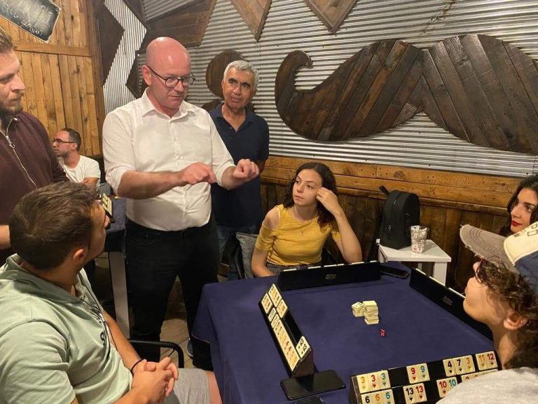 CHP Balıkesir İl Başkanı Serkan Sarı, gençlerle buluştu